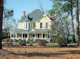 105 N Calhoun St, Mount Vernon, GA 30445