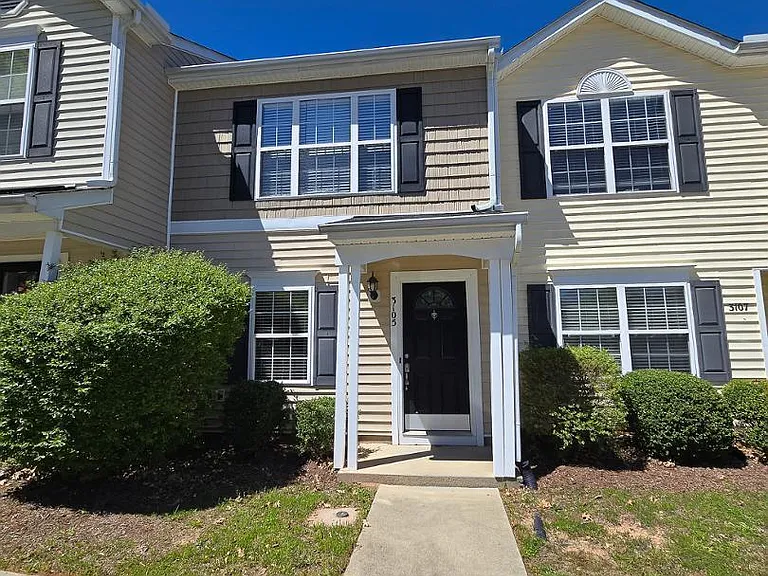 3105 Ivey Wood Ln — Photo 1