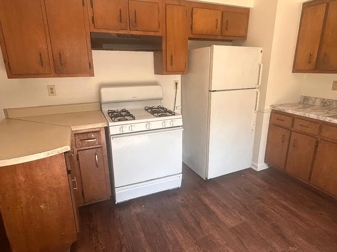 1613 West Washington Avenue - 1 — Photo 3