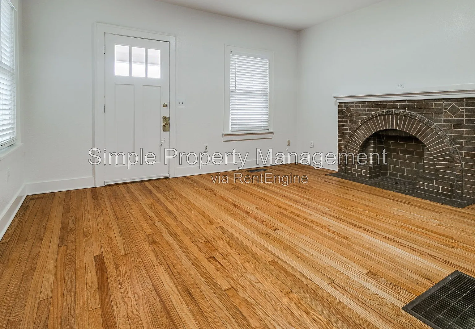 2 bed, 1.0 bath, 1051 sqft, $1,150 — Photo 2