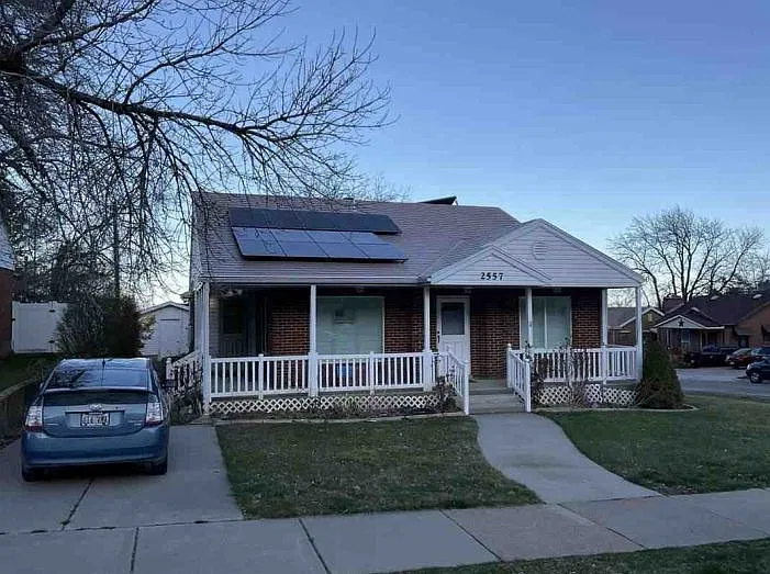 Property main image