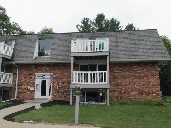 6714 Cascade Rd SE #29, Grand Rapids, MI 49546