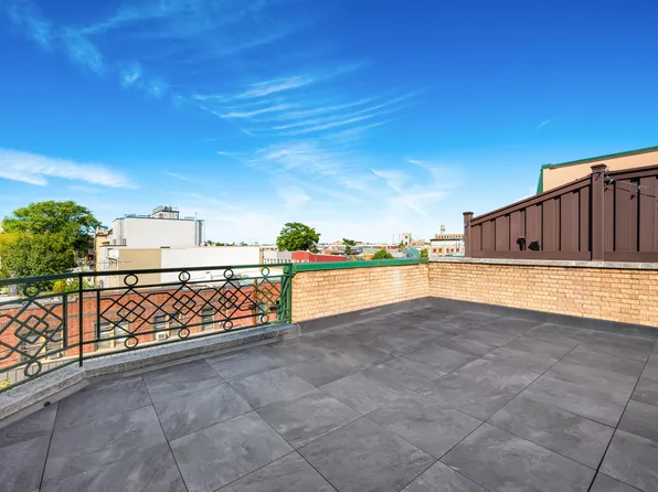 252 Richardson Street 3L image 10 of 11