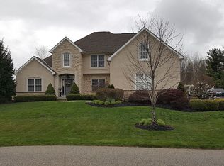 5923 Rocky Shore Dr, Lewis Center, OH
