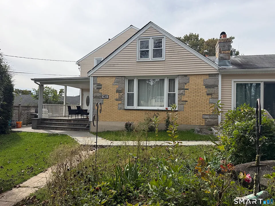 40 Travis Ave