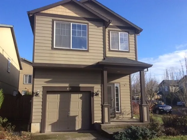 3 bed, 2.5 bath, 1638 sqft, $2,405 — Photo 1