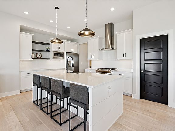 5th image of 14601 Sutton Dr