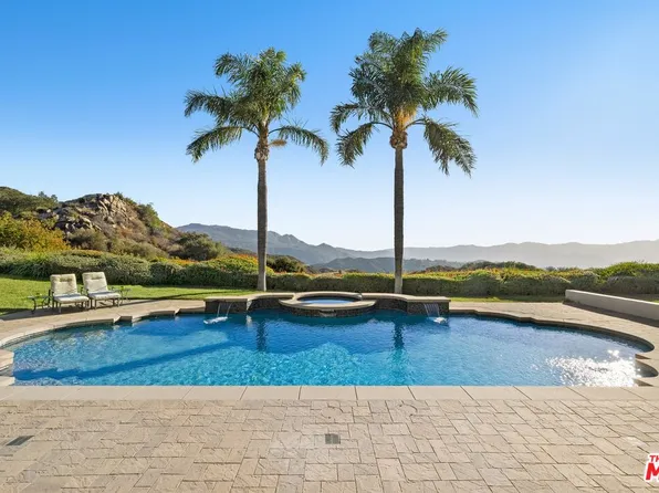 3011 Mountain Park Dr, Calabasas, CA 91302