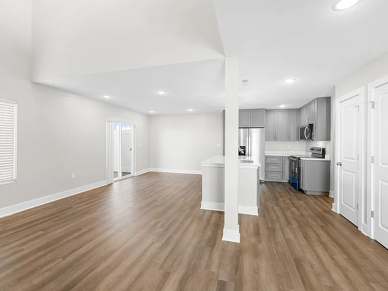 2707 Amelia Ln — Photo 5