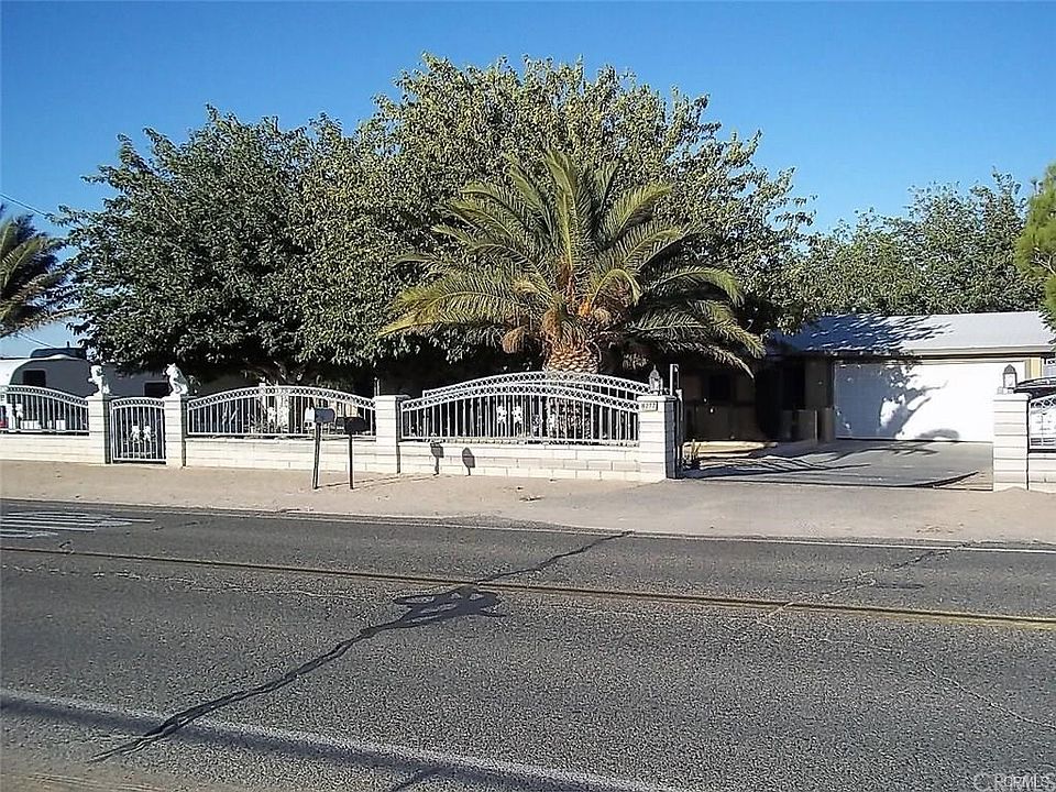 1st image of 8277 Peach Ave