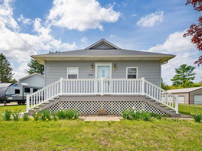 220 S Berrien St, New buffalo, MI, 49117