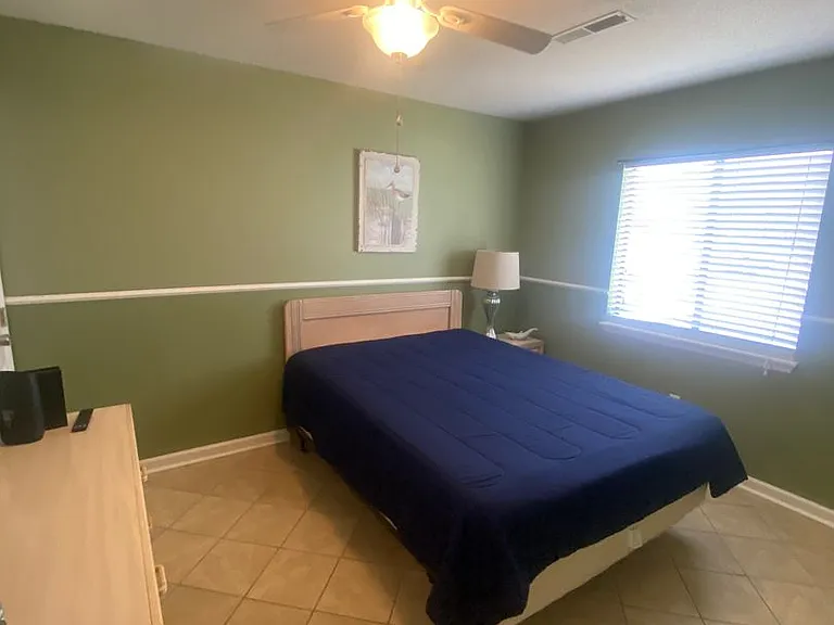 1880 Colony Dr #12-F — Photo 3
