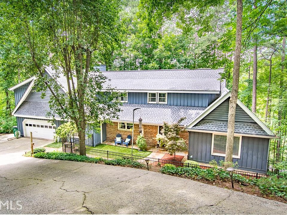 1st image of 390 Spyglass Bluff Dr