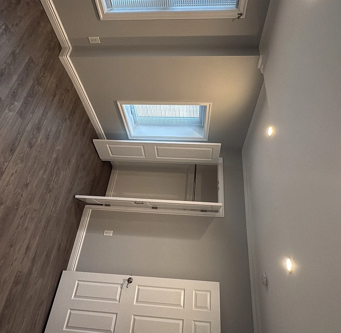 3 bed, $1,100 — Photo 1