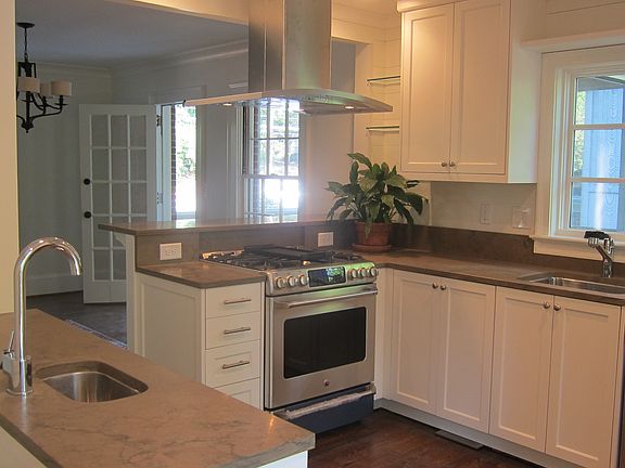 2nd image of 2012 E Roxboro Rd NE