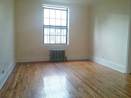 Rented by Bohemia Realty Group | media 12