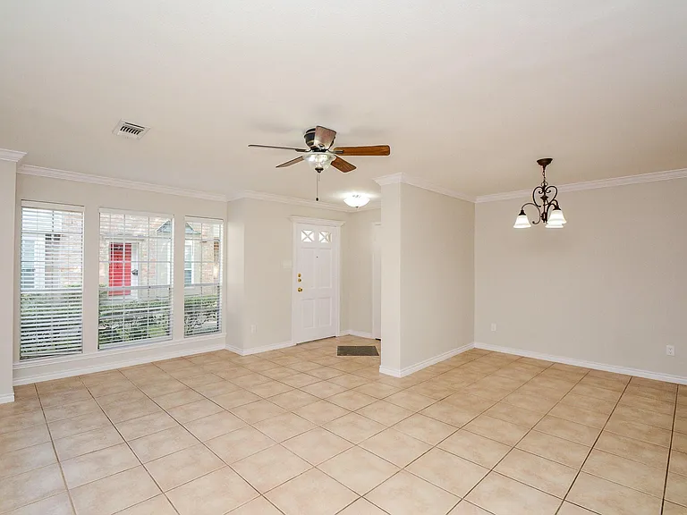 13282 Trail Hollow Dr — Photo 11