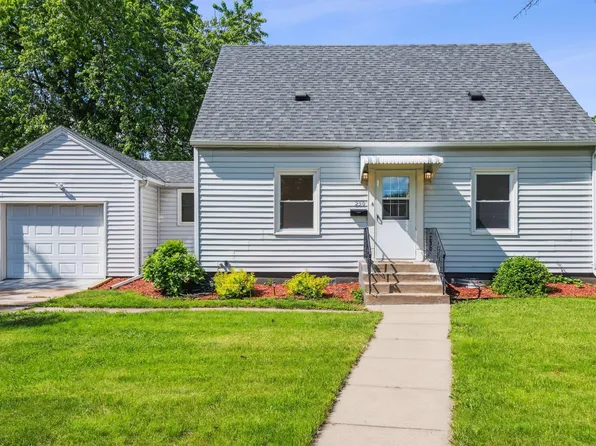 250 W Douglas St, South Saint Paul, MN 55075