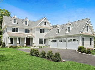 17 Gatehouse Rd, Scarsdale, NY 10583