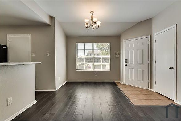 1st image of 315 Queens Ct S #A