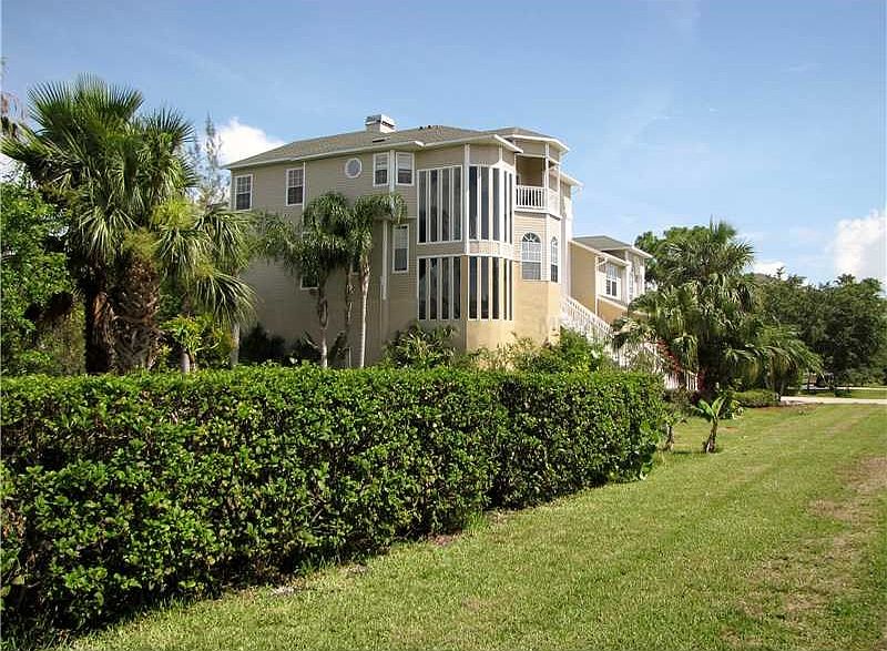 835 Point Seaside Dr, Crystal Beach, FL 34681 Zillow
