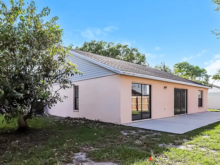 11504 Smokethorn Dr — Photo 16