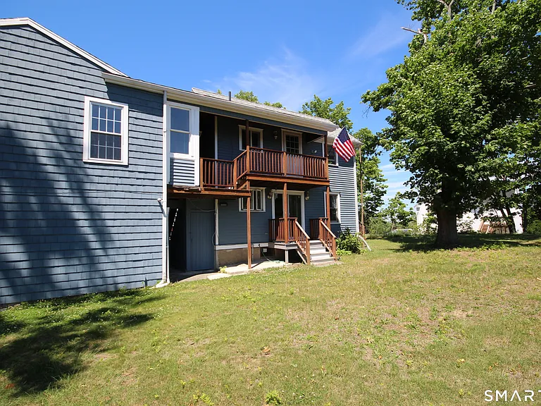 135 Ridgeley Ave — Photo 14