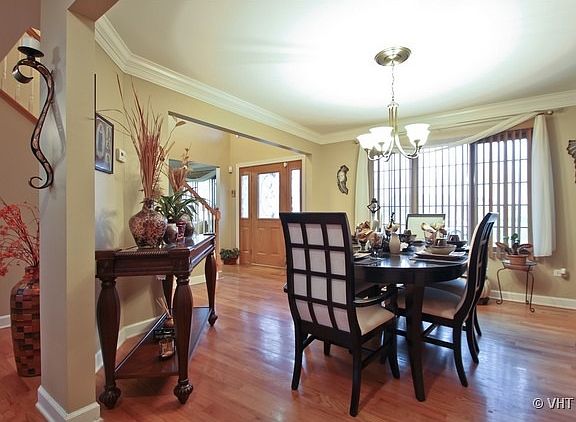 5th image of 2321 Nichols Dr