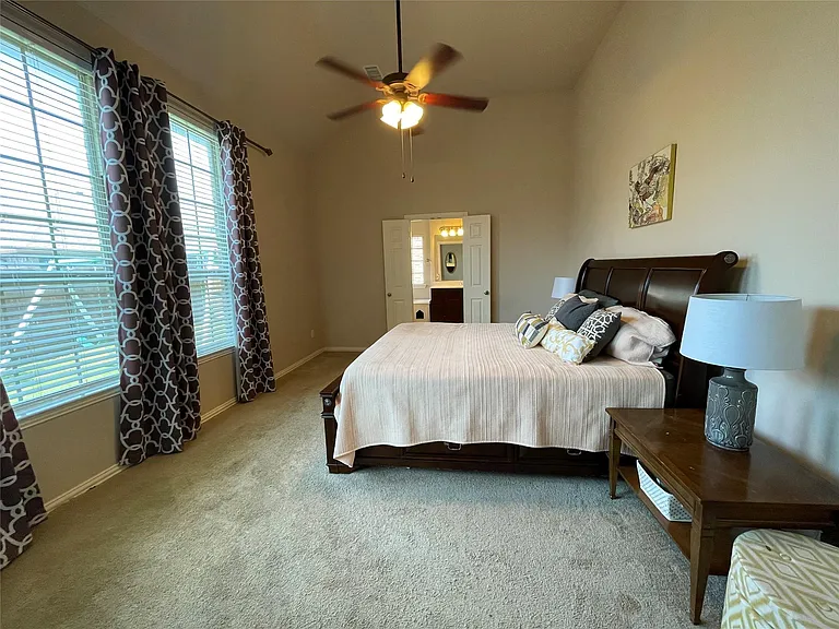 2318 Patriot — Photo 10