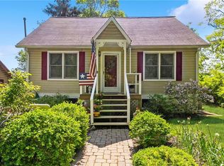 319 Lake Dr, Lake Peekskill, NY 10537