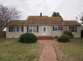 822 White Oak Rd, Dover, DE 19901