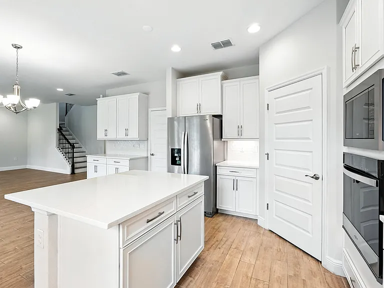 18392 Oliver Twist Way — Photo 9