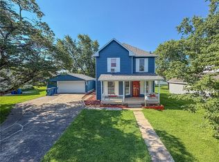 411 E Seminary Ave, Hoopeston, IL 60942