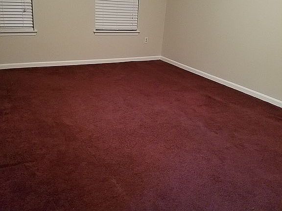 4th image of 649 Mount Lubentia Ct W
