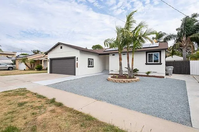2451 Calle Chanate — Photo 4