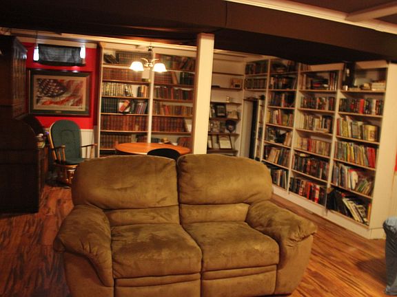 4th image of 13725 Meadowdale Dr