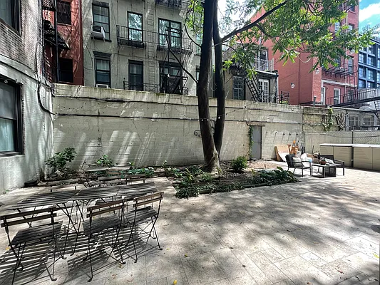 Rented by Compass | media 11