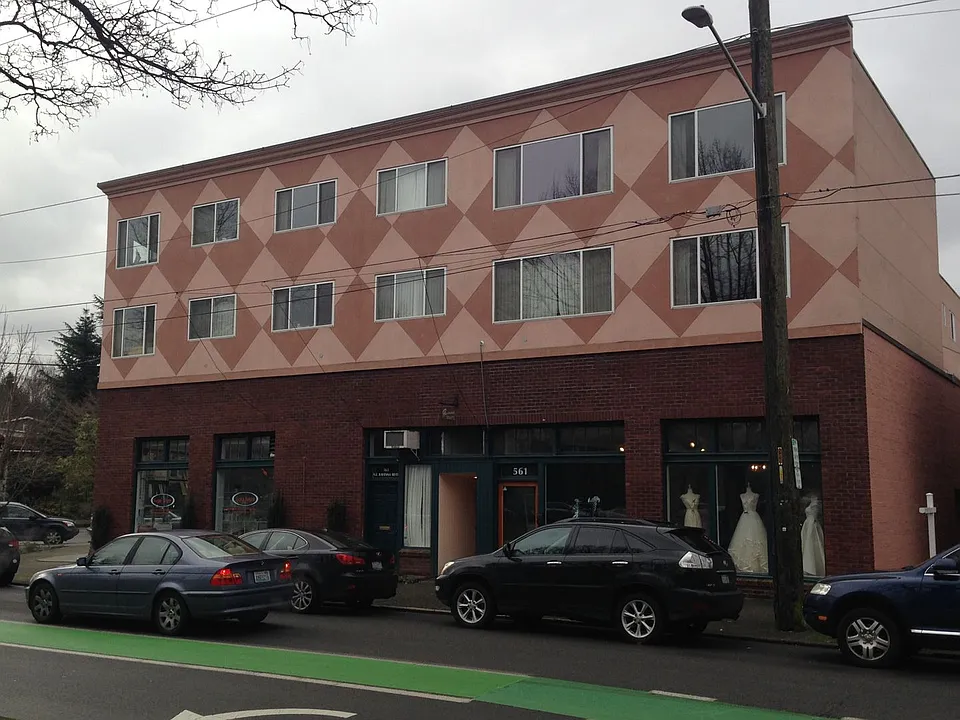 500 NE 65th St