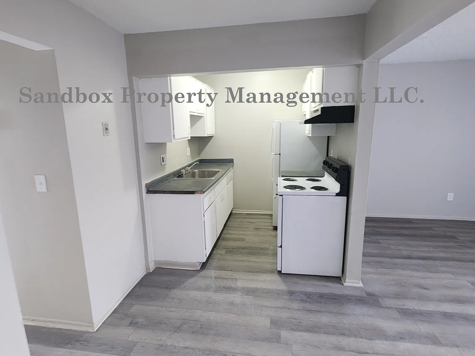 1 bed, $900 — Photo 2