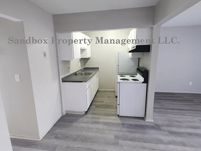 7226 Southfield Fwy — Photo 2