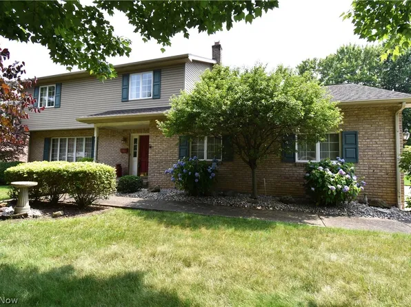 175 Tulip Dr, Hubbard, OH 44425