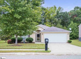 104 Manhassett Ct, Greenville, SC 29607