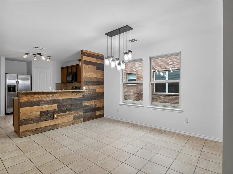 802 Platinum Dr — Photo 8