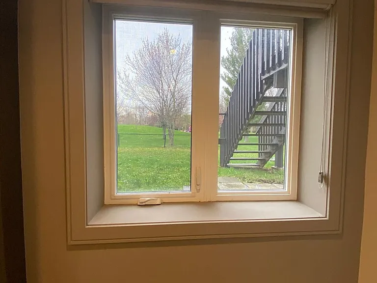 137 Spring Azure Cres #BASEMENT — Photo 31