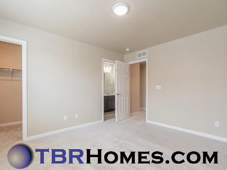9521 Market Dr — Photo 23