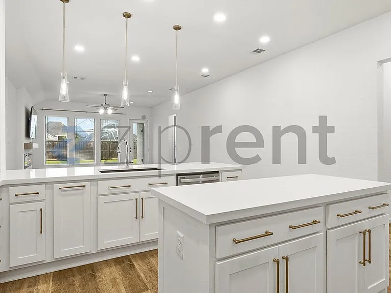 19110 Brindled Bay Ct — Photo 9