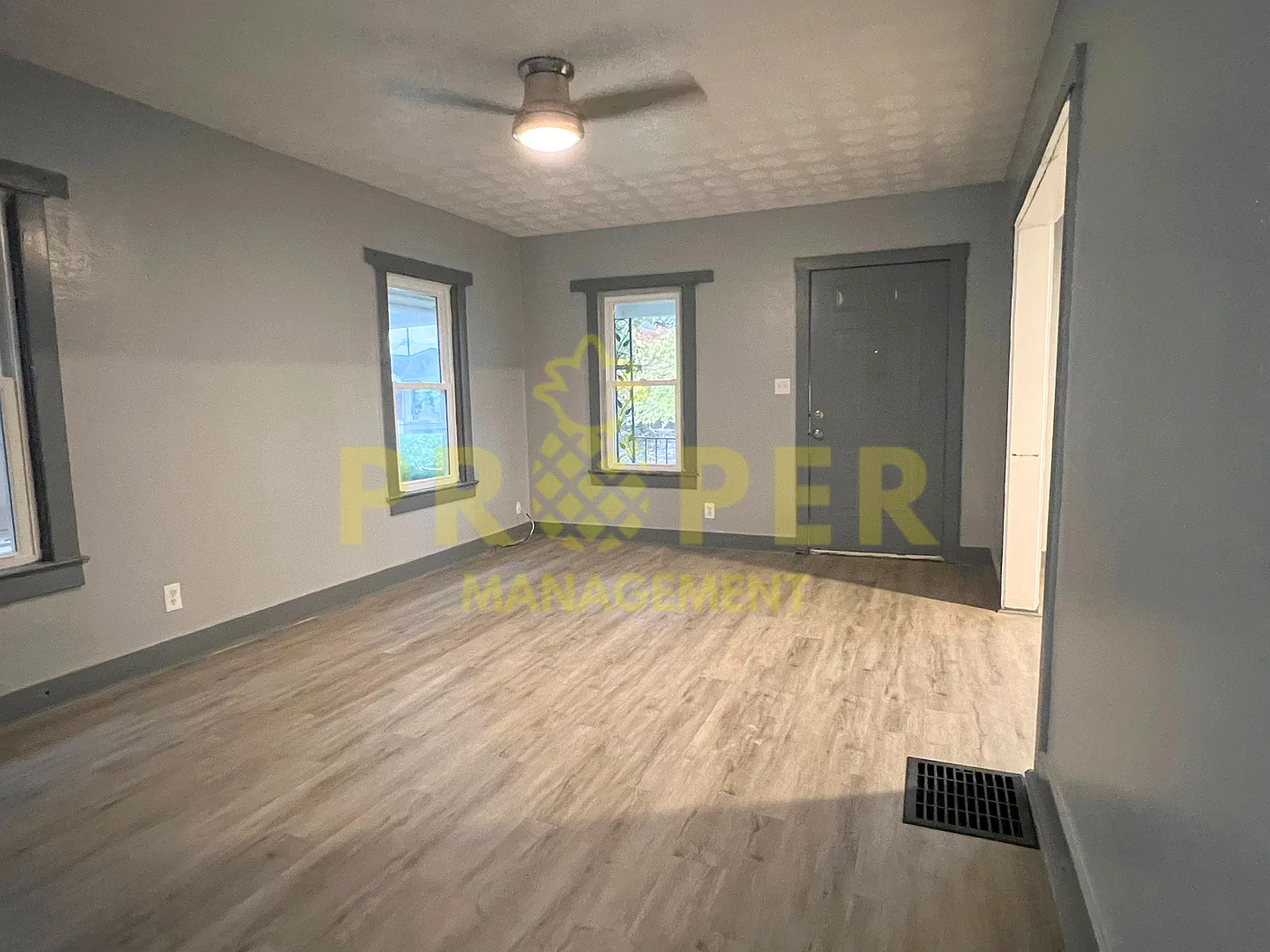 2 bedrooms 1 bathroom house — Photo 3