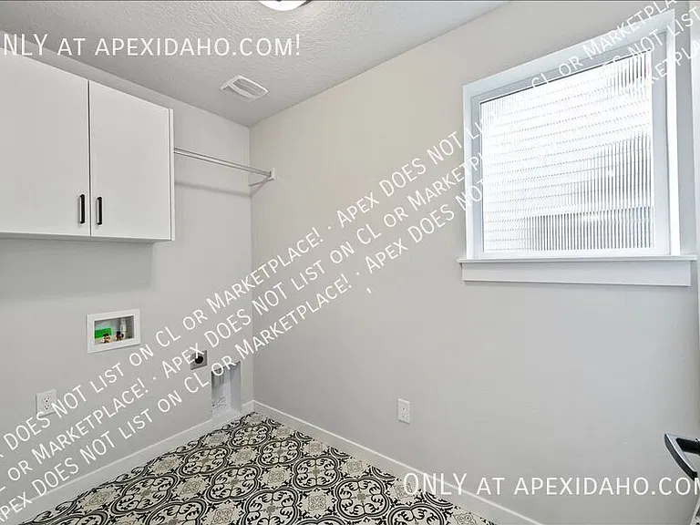 4264 W Topeka St — Photo 22