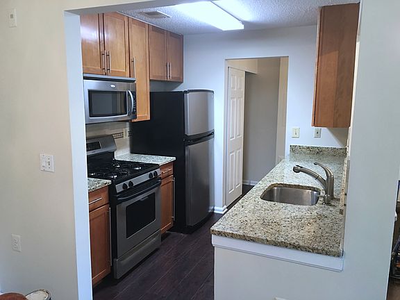 3rd image of 15313 Diamond Cove Ter #38