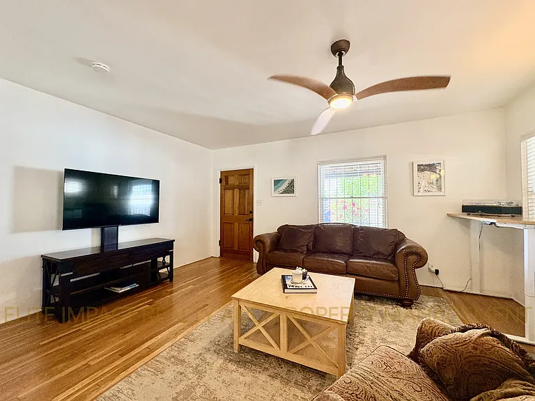 1718 E Grant Rd — Photo 7